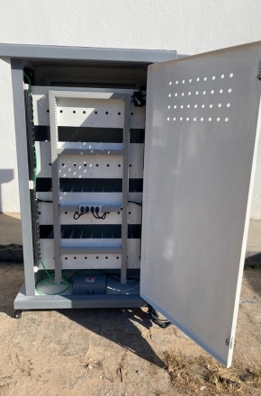 Fabricação de Gabinete em fibra de vidro